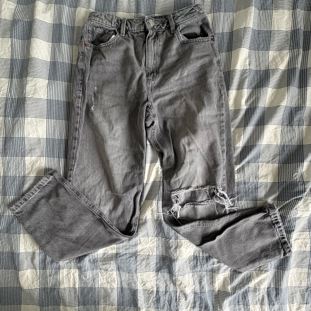 Dynamite Gray Straight Leg Jeans Casual Style